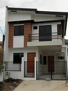 House For Sale In Fairview, Quezon City