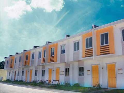 Townhouse For Sale In Poblacion, Compostela