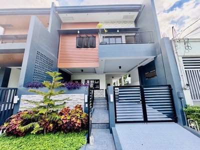 Townhouse For Sale In San Isidro, Paranaque