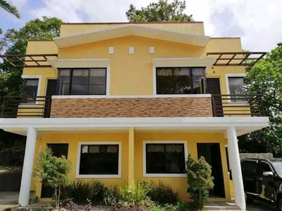Villa For Sale In Neogan, Tagaytay