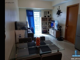 1 BR Condo For Rent in The Trion Towers