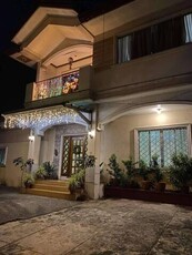 House For Sale In Horseshoe, Quezon City