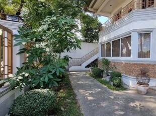Malabanias, Angeles, Villa For Sale