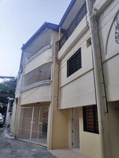 Malamig, Mandaluyong, Townhouse For Sale
