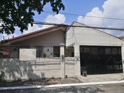 Bungalow House for Sale in BF Homes, Las Piñas