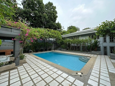 House For Rent In North Forbes, Makati