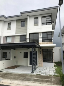 Townhouse For Sale In Pasong Tamo, Quezon City