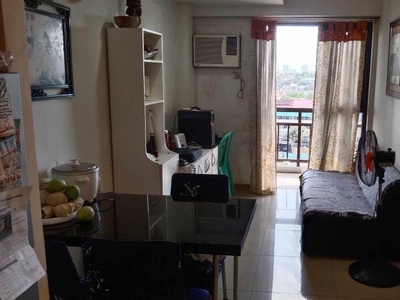 2 Bedroom unit for sale at Escalades near Araneta Center in Cubao