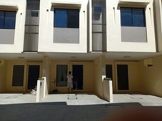 2 STOREY TOWNHOUSE FOR SALE IN PUSOK LAPU LAPU, WITH 3 BEDROOM, 2 TOILET & BATH WITH CAR GARAGE