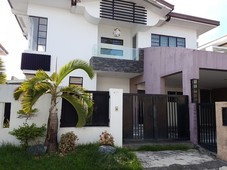 HOT PROPERTY: 2-storey House in BF Homes, Paranaque