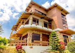 House and Lot resale ready to occupy Tagaytay Highlands 5br