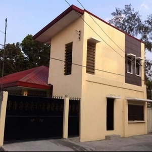 House For Sale In Del Pilar, Castillejos