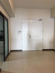 3br for sale in ADMIRAL BAY SUITES MALATE MANILA