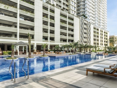 Fully Furnishe Condo in Pasay near Mall of Asia ; LRT