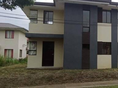 House For Sale In Canlubang, Calamba