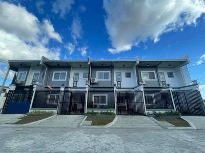 Townhouse For Rent In Angeles, Pampanga