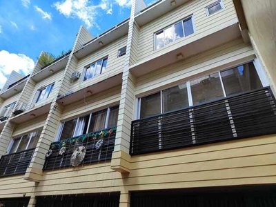 Townhouse For Sale In Hagdang Bato Itaas, Mandaluyong