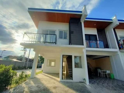 Townhouse For Sale In Maysilo, Malabon