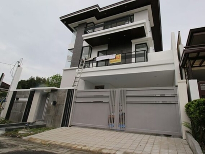 House For Sale In Silangan, Quezon City