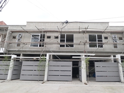 Townhouse For Sale In Quirino 2-b, Quezon City