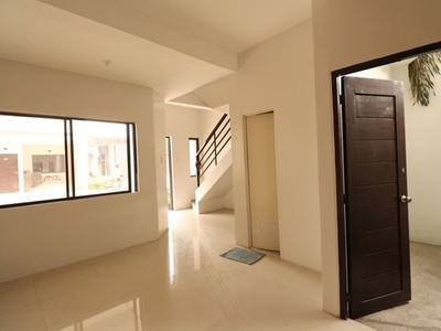 Townhouse For Sale In Quirino 3-a, Quezon City