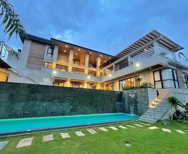 Villa For Sale In Mambugan, Antipolo