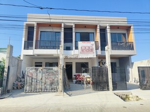 Pilar, Las Pinas, Townhouse For Sale