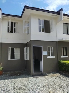 Townhouse For Sale In Navarro, General Trias