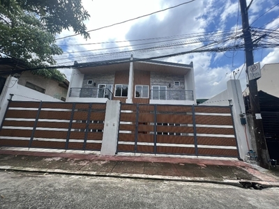 Townhouse For Sale In Parang, Marikina