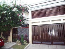 4 bedroom house in BF Homes for sale