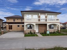 4 BR 3 BATH and TOILET SINGLE-DETACHED HOUSE ND LOT
