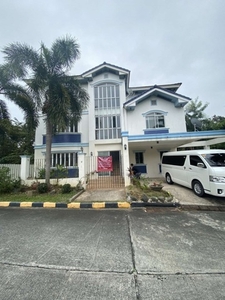Villa For Rent In Alabang, Muntinlupa