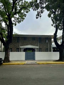 Villa For Sale In Magallanes, Makati
