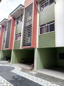 Commonwealth Quezon City ready to move-in 3-storey townhouses